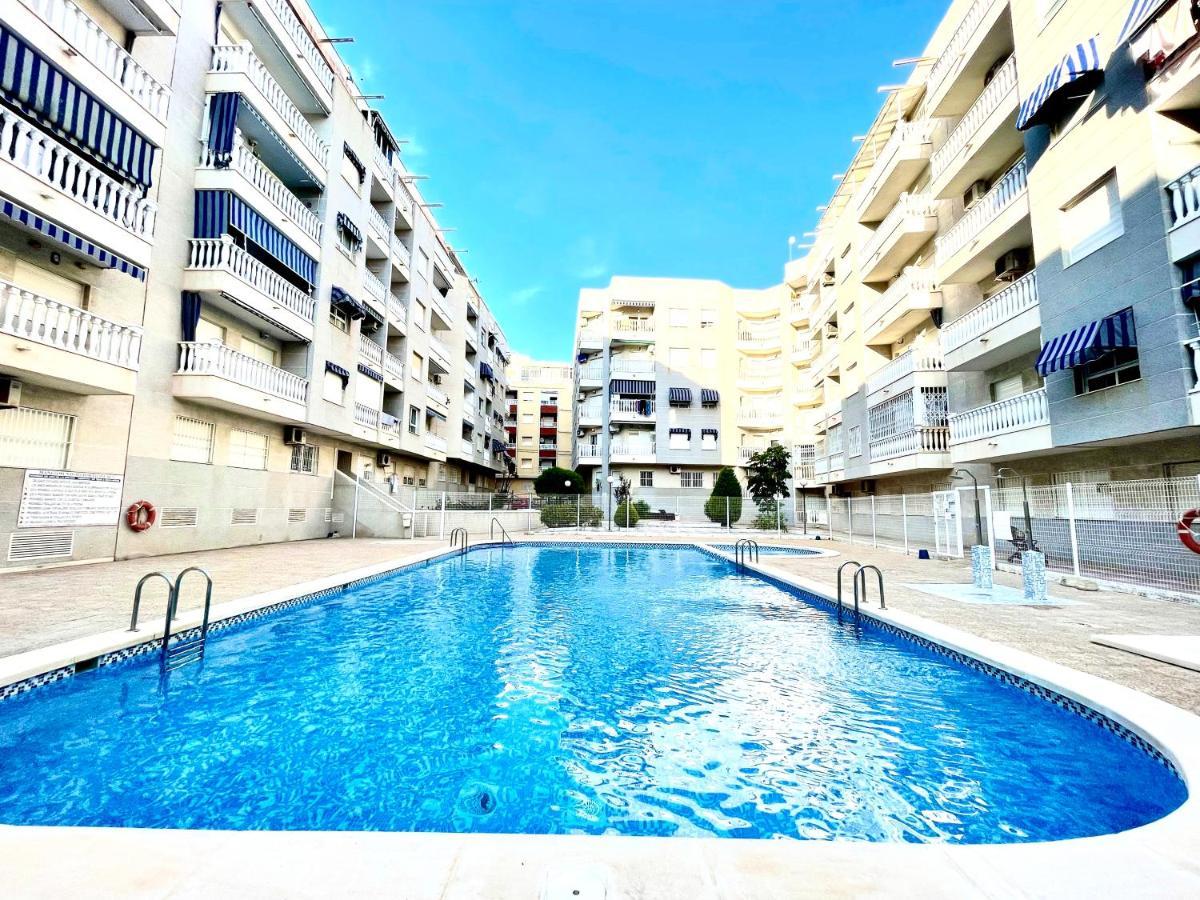 Torrevieja Comfortable Apartment Exteriör bild
