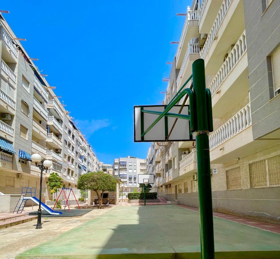 Torrevieja Comfortable Apartment Exteriör bild