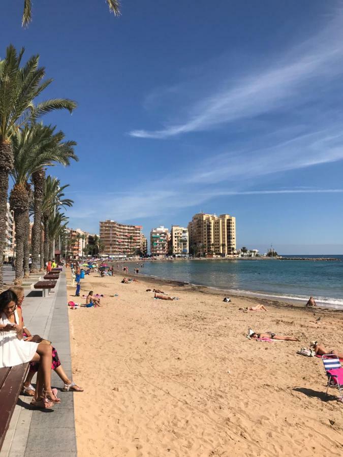 Torrevieja Comfortable Apartment Exteriör bild